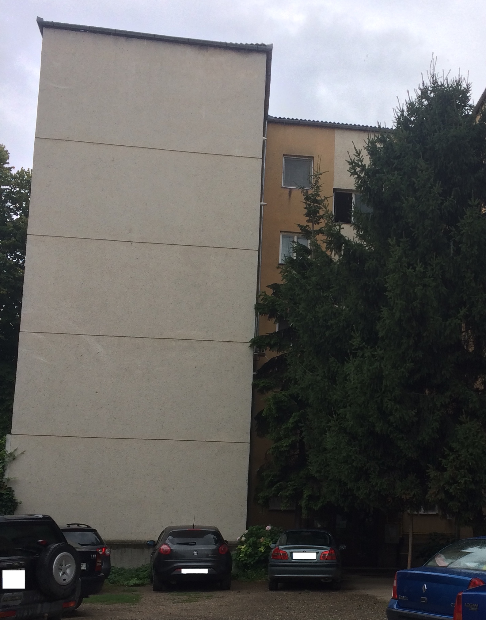 Blocul în care locuia familia Bran în anii ’80 (str. Republicii nr. 31)